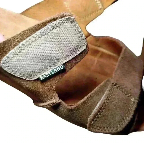 Eastland Caleb brown suede adjustable strap slides - Picture 9 of 9